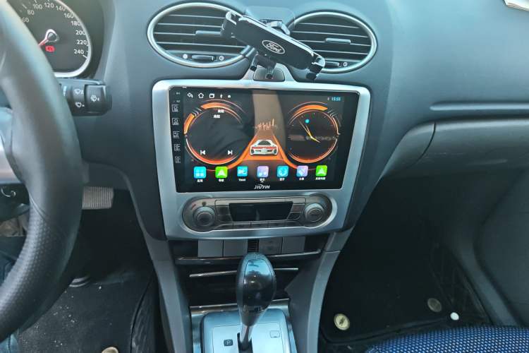 Used Ford Focus 2009 Two-Door 2.0L Automatic Sport Model Audio And AC Panel