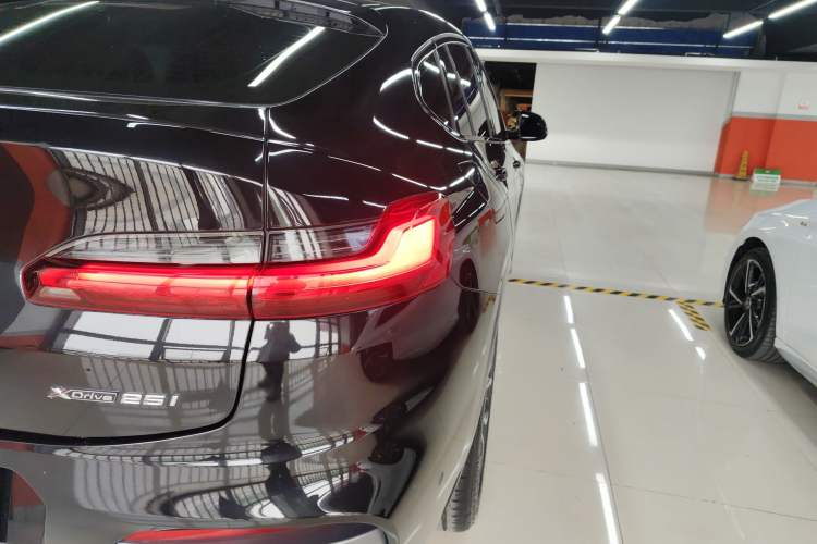 Used BMW X4 2020 xDrive25i M Sport Package Right Rear Taillight