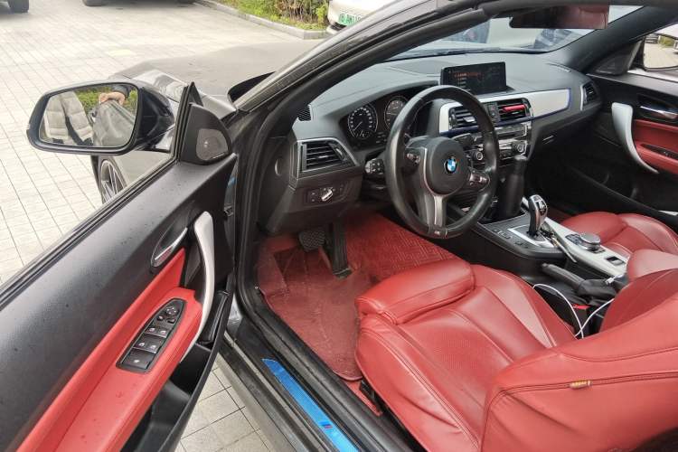 Used BMW 2 Series 2019 225i Convertible Coupe Luxury Edition M Sport Package
