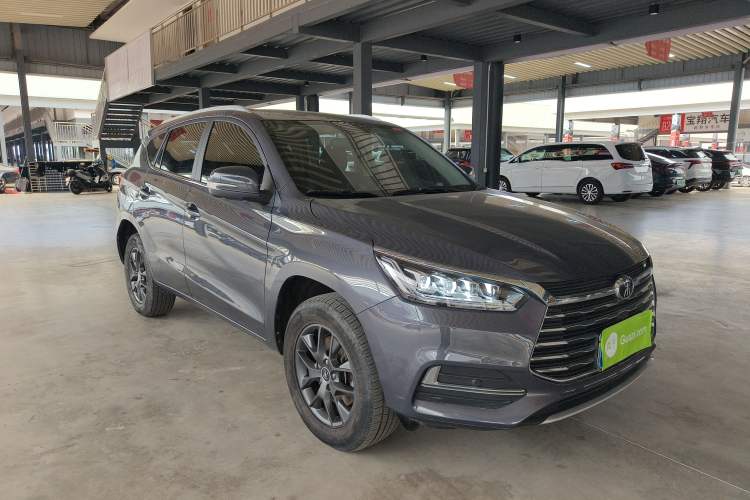 Used BYD Song 2021 Classic Edition 1.5T Automatic Elite Model Front Right 45 Deg