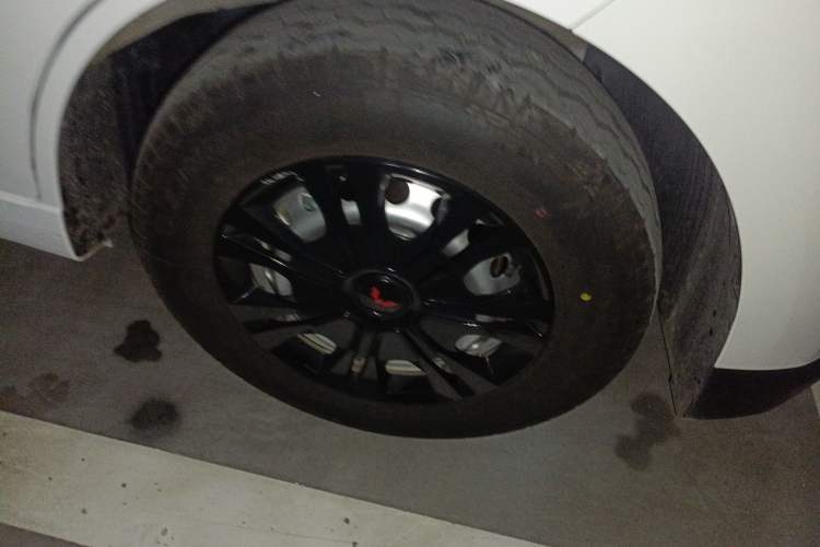 Used Wuling Yangguang 2025 Model 400km Bus Edition—Comfort Edition
