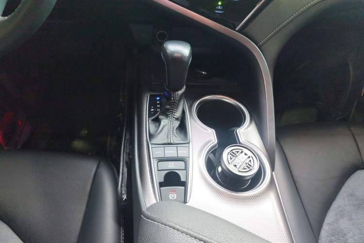 Used Toyota Camry 2021 2.0S FENGSHANG Edition Gear Lever