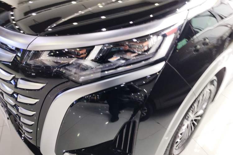 Used Denza D9 2024 DM-i 980 Four-Wheel Drive Prestige Model