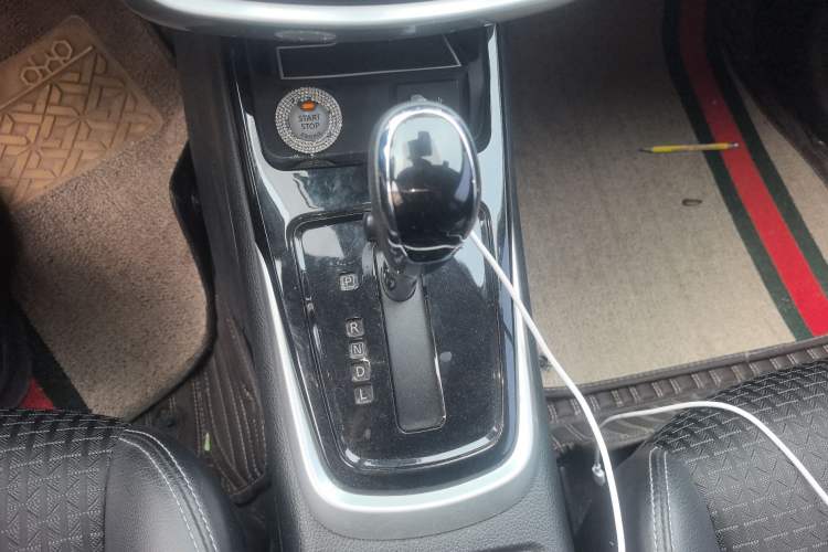 Used Nissan Tiida 2020 1.6L CVT Smart Drive Edition Gear Lever