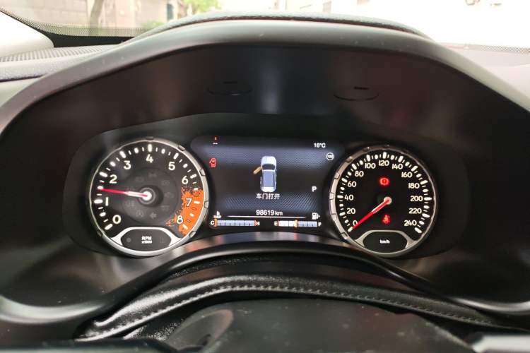 Used Jeep Renegade 2018 Connected Large Screen Version 180TS Automatic Four-Wheel Drive All-Terrain Version
