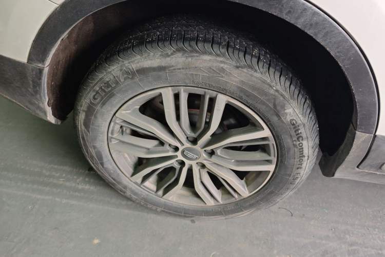 Used Geely Auto Emgrand X7 Sport 2020 1.8TD DCT ZhiZun PRO
