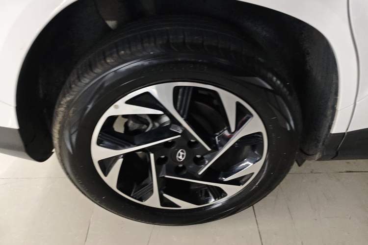 Used Hyundai Custo 2021 270TGDi Prestige LUX Right Rear Wheel Hub
