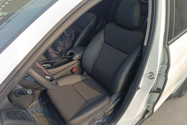 Used Honda Vezel 2020 1.5L CVT Pioneer Edition