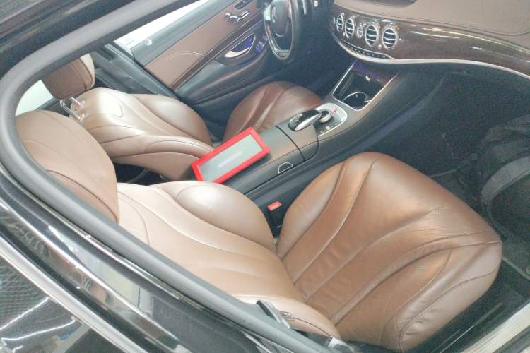 Used Mercedes-Benz S-Class 2014 S 320 L Business Model Right Front Seat