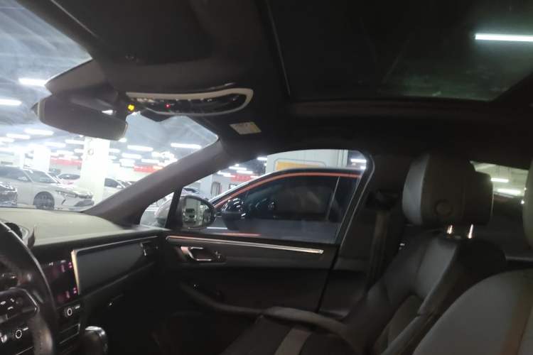 Used Porsche Macan 2018 Macan 2.0T