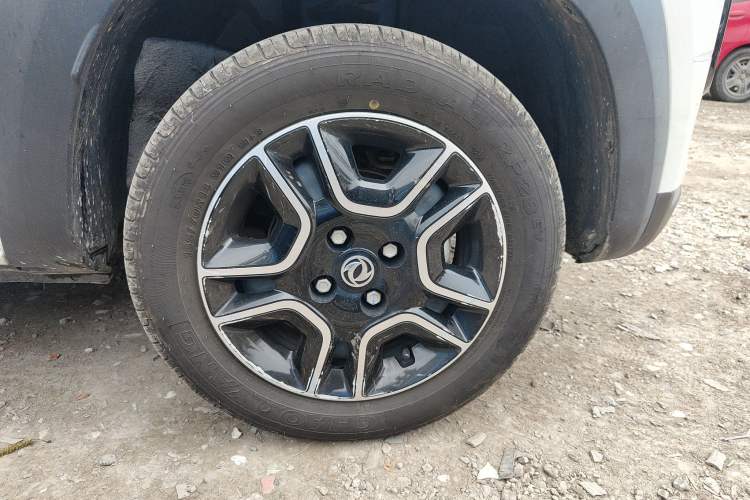 Used Dongfeng NAMMI BOX 2022 Chasing Wind Edition 331 km Standard Model Right Front Wheel Hub