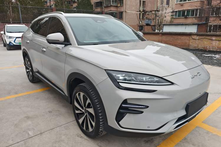 Used BYD Song PLUS New Energy 2023 Champion Edition EV 520KM Flagship Model Exterior 1