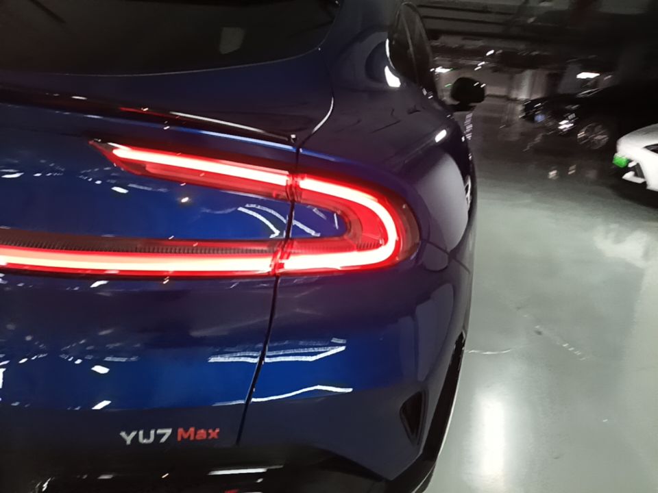 Xiaomi Auto YU7 2025 Ultra-Long Range High-Performance All-Wheel-Drive Max Edition — снимка 9