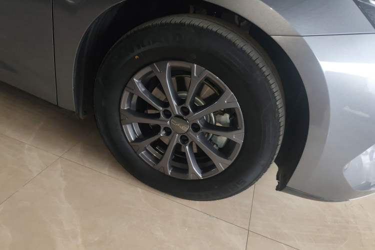 Used BYD Qin L 2024 DM-i 80KM Leading Model
