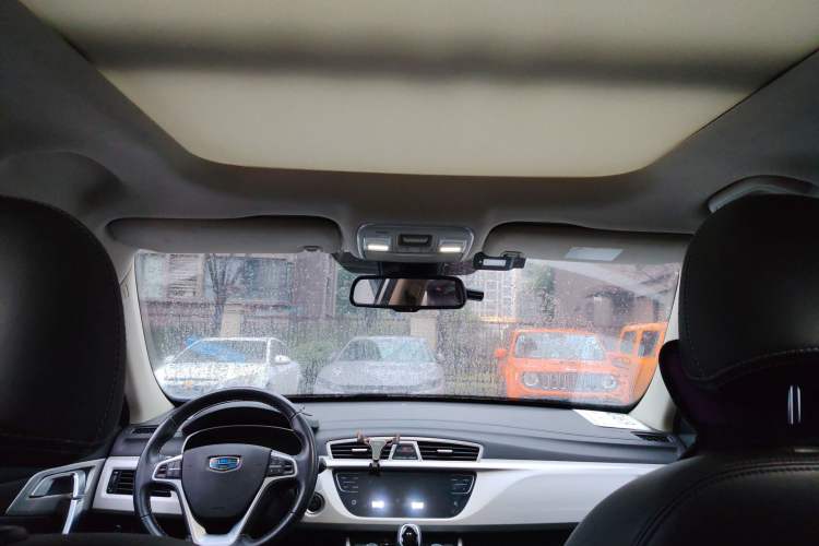 Used Geely Auto Emgrand X7 Sport 2018 1.8TD Automatic Two-Wheel Drive Smart 4G Connected Version