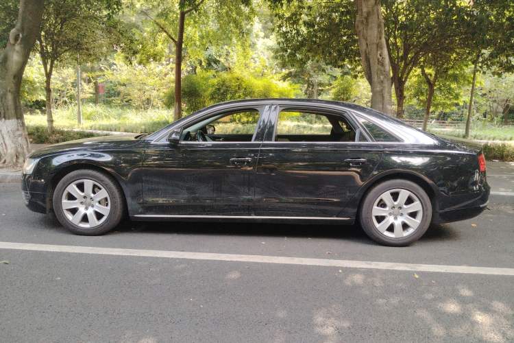 Used Audi A8 2013 A8L 30 FSI Comfort Model
