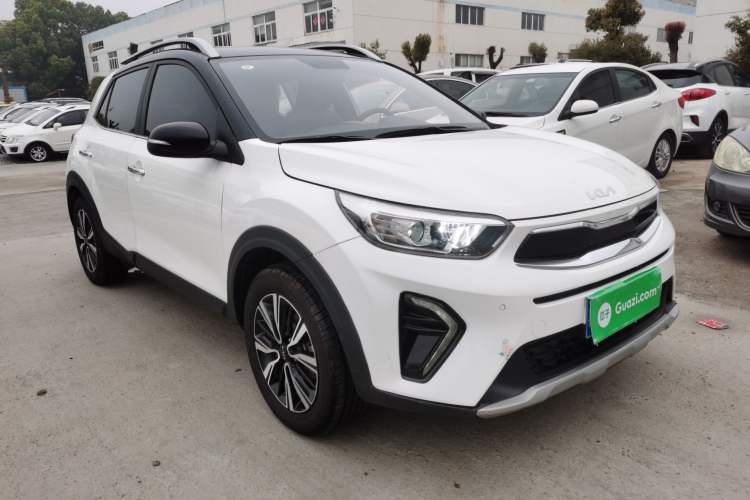 Used Kia kx1 Stonic 2021 1.4L CVT Sunroof Model