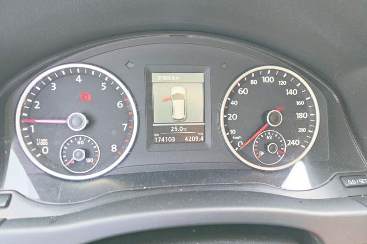 Used Volkswagen Tiguan L 2013 1.8 TSI Automatic All-Wheel Drive Luxury Model
