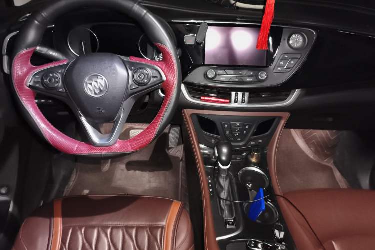 Used Buick Envision 2018 28T Four-Wheel Drive Luxury Model
