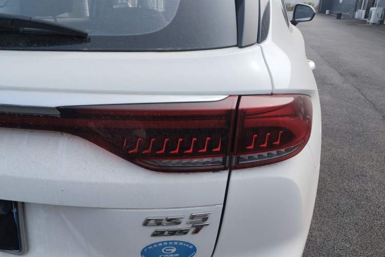 Used GAC Trumpchi GS5 2019 235T Manual Comfort Edition Right Rear Taillight