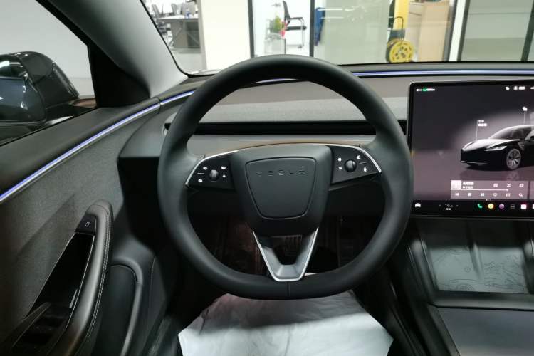 Used Tesla Model 3 2023 Rear-Wheel-Drive Version
