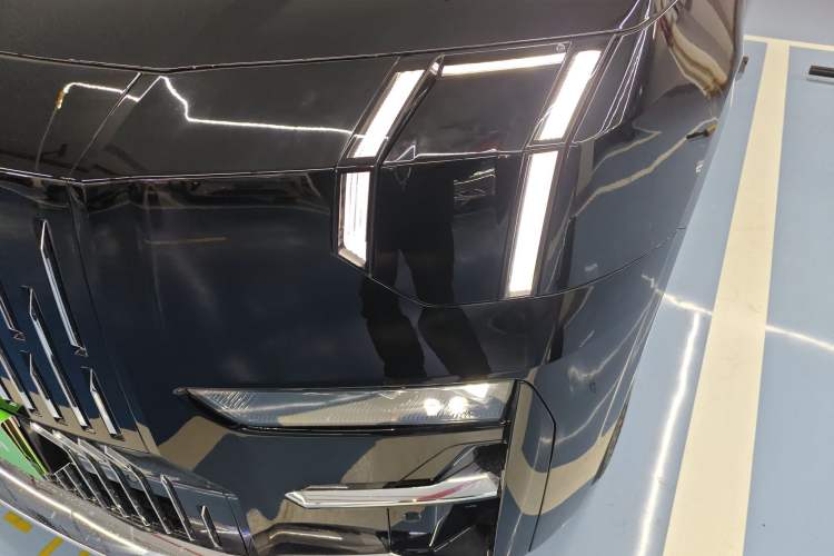 Used Zeekr 009 2024 7-Seater Walk-Through Version Four-Wheel Drive 108 kWh