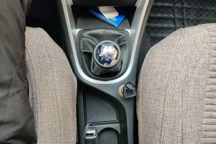 Used Peugeot 307 2013 Hatchback 1.6L Manual Comfort Edition