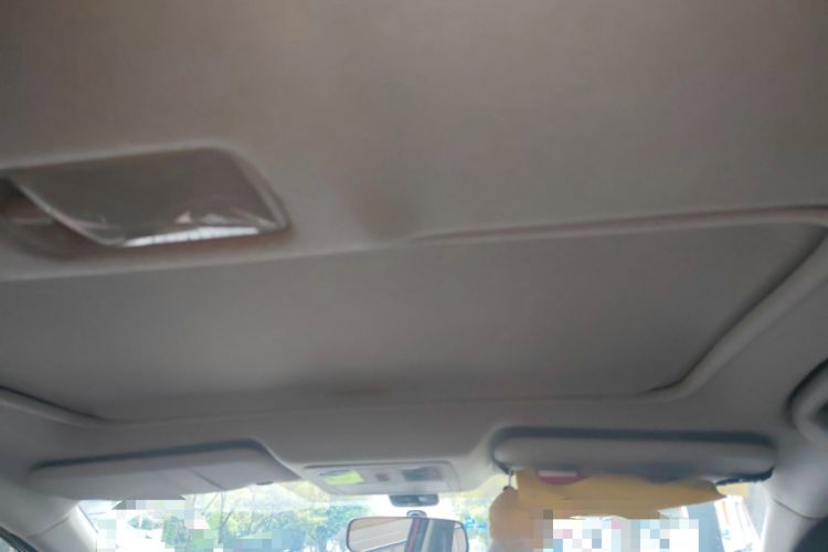 Used Nissan Tiida 2014 1.6L CVT Cool Cafe Edition Headliner