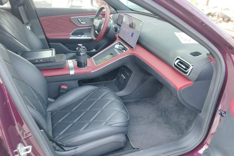 Used Chery Fulwin A9L 2025 Model, Four-Wheel Drive High-Energy Peak Edition Right Front Seat