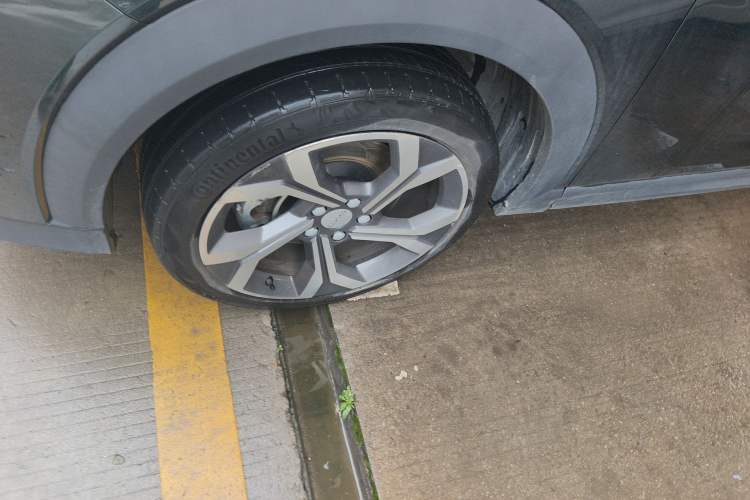 Used Lynk & Co 06 2023 Remix 1.5T Hero
