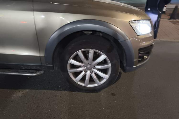 Used Audi Q5 2012 2.0TFSI Luxury Edition Right Front Wheel Hub