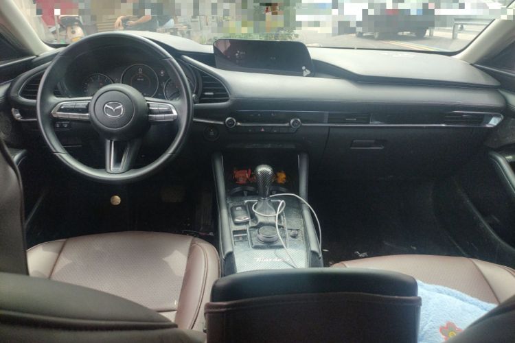 Used Mazda 3 Axela 2020 2.0L Automatic ZhiXuan Edition Center Console