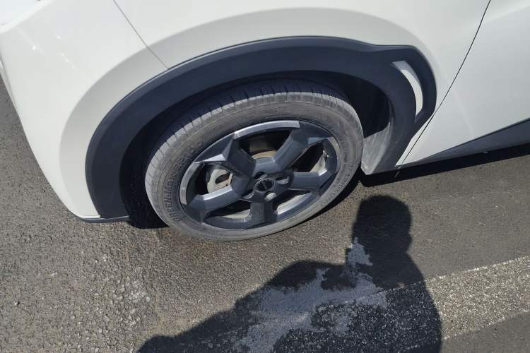 Used BYD Seagull 2023 Free Edition Left Front Wheel Hub