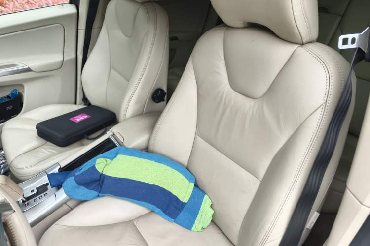 Used Volvo XC60 2012 T5 Zhiya Edition Left Front Seat