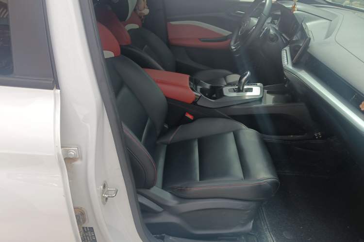 Used MG 5 2021 300TGI DCT Elegant Luxury Edition Right Front Seat