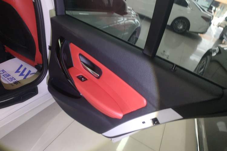 Used BMW 3 Series 2016 316i Fashion Model
