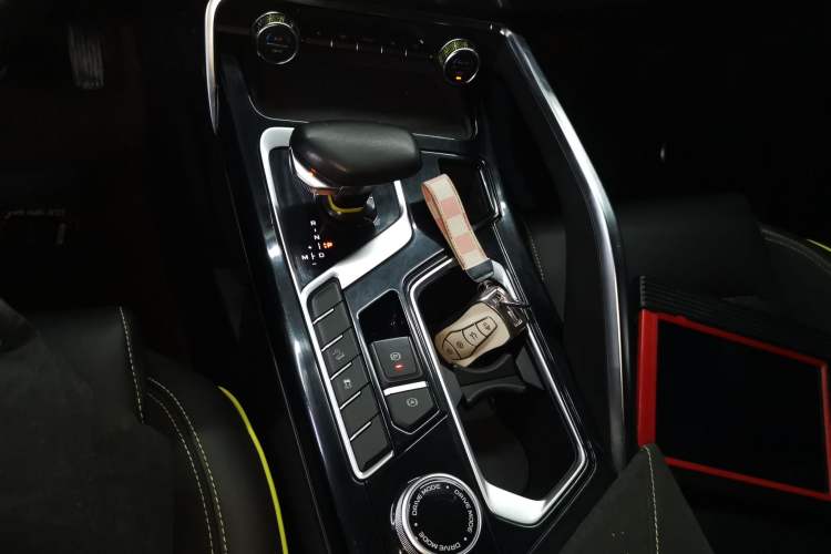 Used Geely Auto Monjaro S 2021 2.0TD Automatic Two-Wheel Drive Lightning Edition
