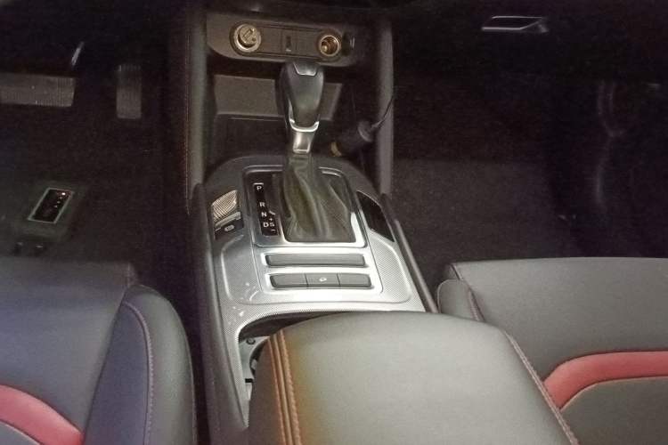 Used CHANGAN CS55 2018 1.5T Automatic Colorful Edition China V Standard