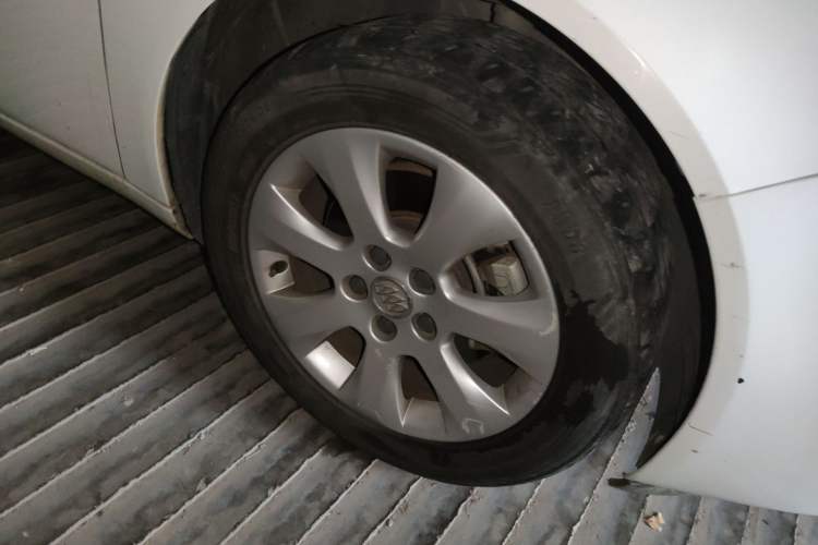 Used Buick Regal 2015 1.6T Elite Tech Model Right Front Wheel Hub