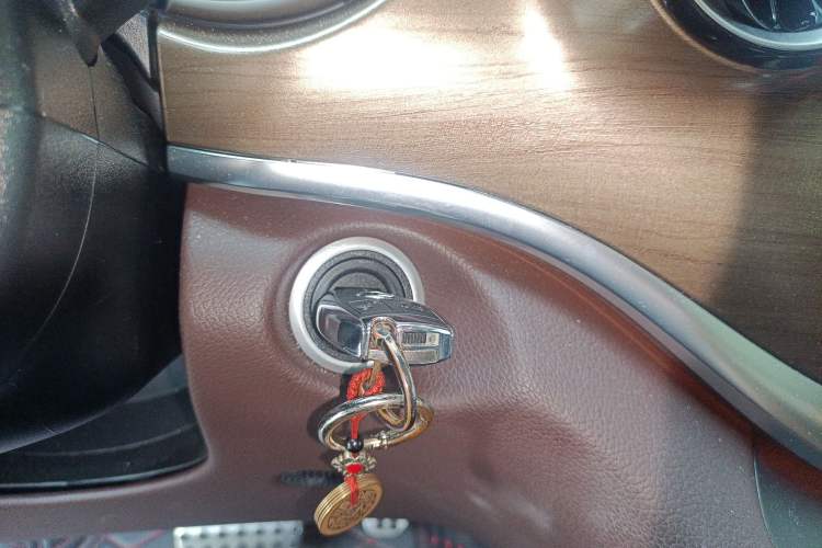 Used Mercedes-Benz V-Class 2022 V 260 L Long-wheelbase Luxury Edition