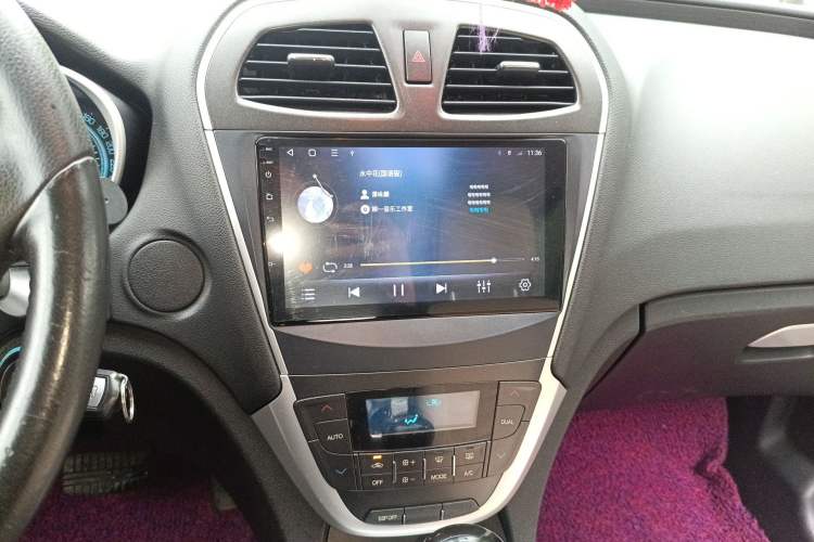 Used GAC Trumpchi GS5 2014 2.0L Automatic Two-Wheel Drive Deluxe Edition Audio And AC Panel