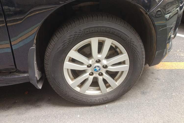 Used Venucia T70 2016 2.0L CVT Smart Choice Edition
