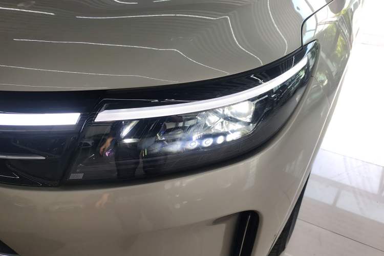 Used Hima AITO M7 2022 1.5T Four-Wheel Drive Luxury Edition
