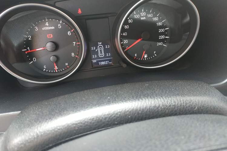 Used Haval H6 2015 Upgraded Model 1.5T Manual Two-Wheel Drive Elite Version