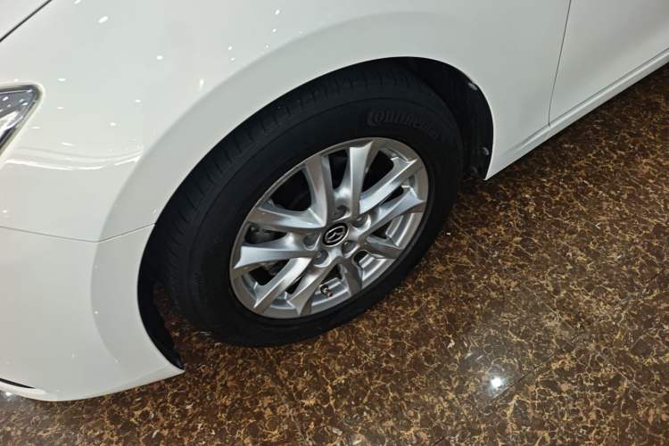 Used Mazda 3 Axela 2017 Sedan 1.5L Automatic Comfort Model China VI Standard Exterior 4