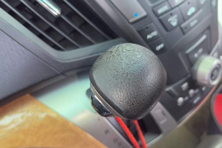 Used Honda Odyssey 2009 2.4L Luxury Edition Gear Lever