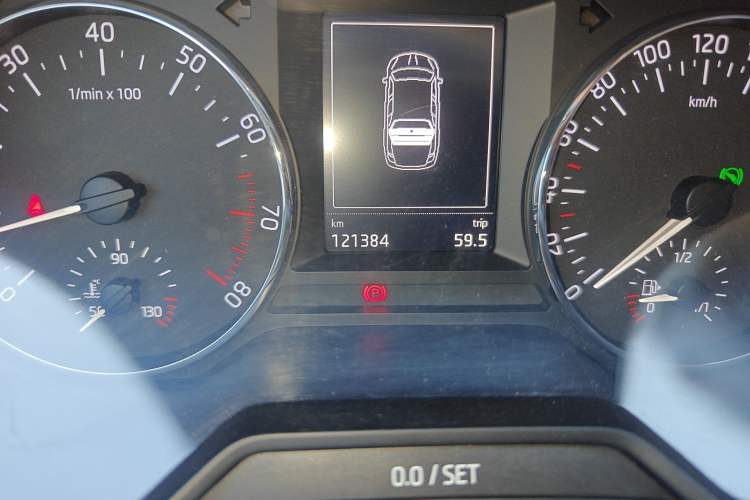 Used Skoda Octavia 2016 1.6L Automatic Smart Drive Edition