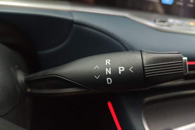 Used VOYAH FREE 2024 Ultra-Long Range Intelligent Driving Version Gear Lever