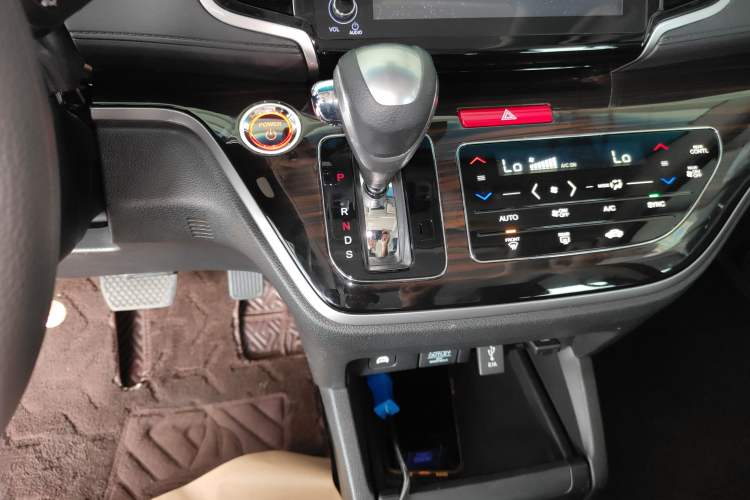 Used Honda Odyssey 2019 2.0L Rui·Smart Edition Gear Lever