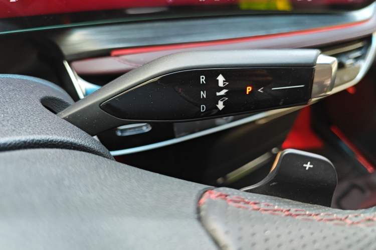 Used Buick Century 2023 2.0T Six-Seater Yinshi Edition
